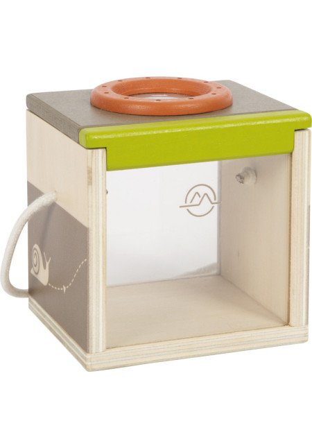 Caja insectos con lupa